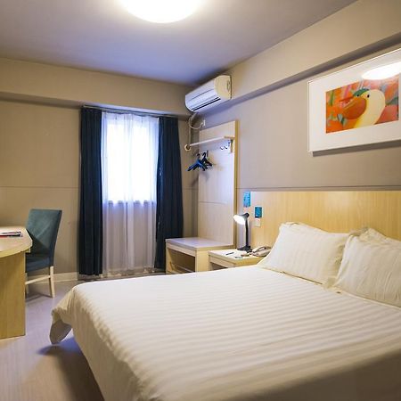 Jinjiang Inn - Wuhan Huangpu Street Екстер'єр фото